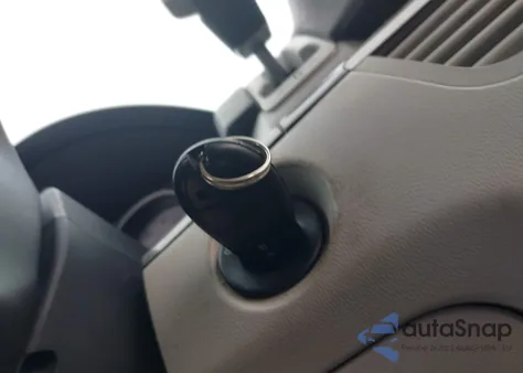 2010 Volkswagen Routan S z USA, uszkodzony, nr VIN 2V4RW4D10AR407247